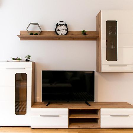 Iva Appartement Zagreb Buitenkant foto