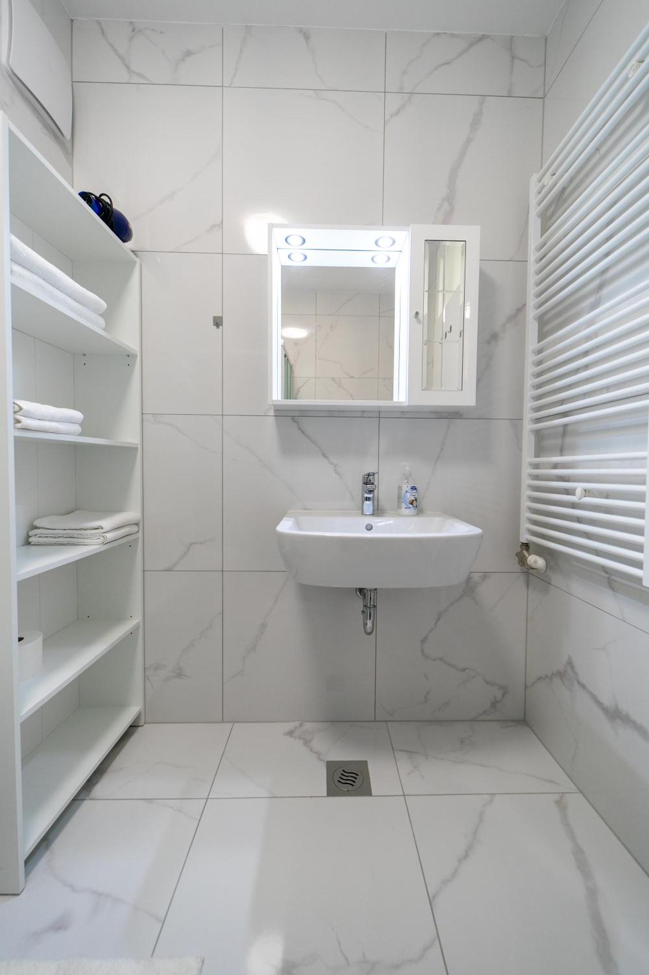 Iva Appartement Zagreb Buitenkant foto